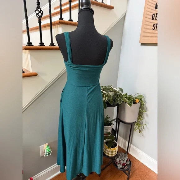 Featherweight At the Ready Square Neck Buttery Soft Midi Dress - Picture 4 of 6